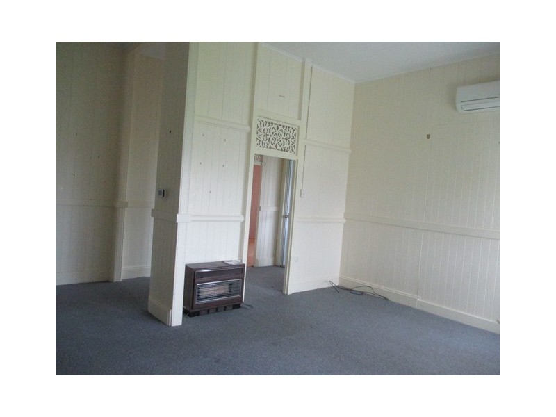 130 WYNDHAM STREET, Roma QLD 4455