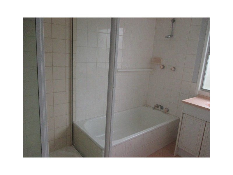 130 WYNDHAM STREET, Roma QLD 4455