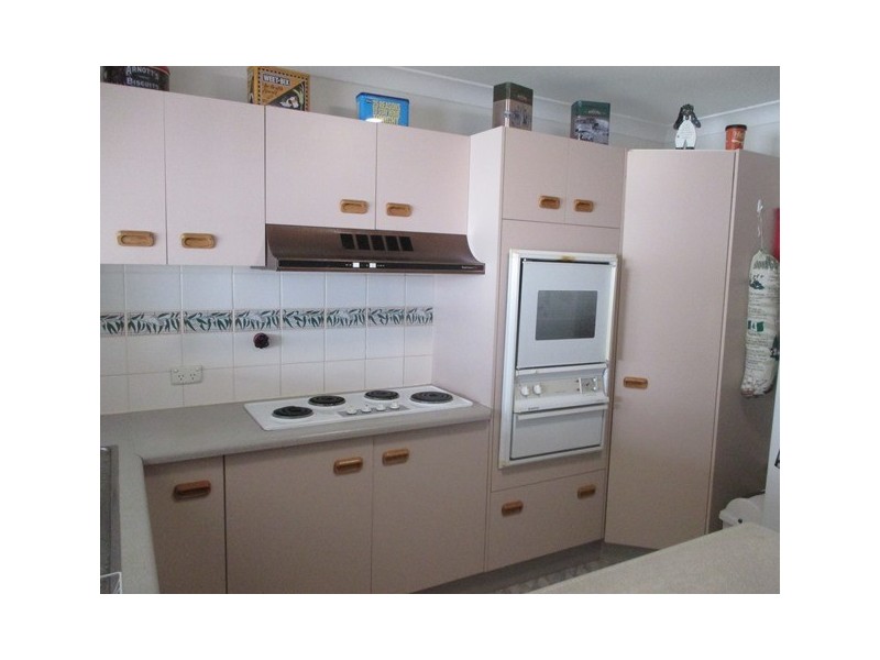 15 ROSEDALE CLOSE, Roma QLD 4455