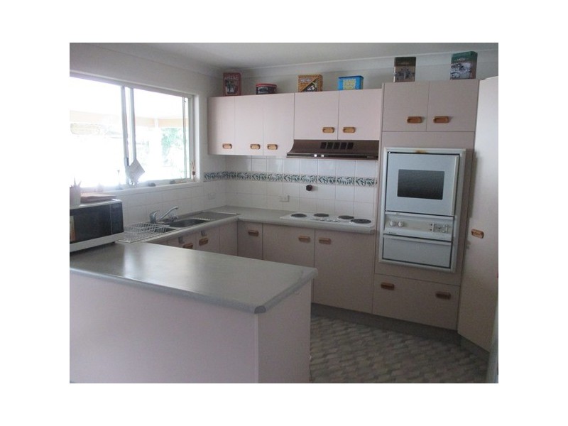 15 ROSEDALE CLOSE, Roma QLD 4455