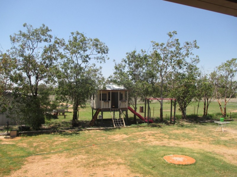18 Bowens Lane, Roma QLD 4455