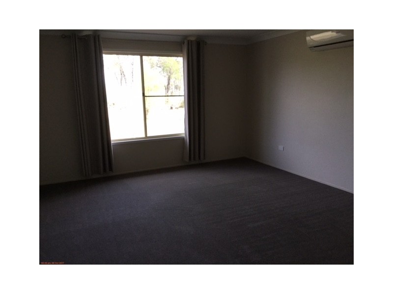 18 Bowens Lane, Roma QLD 4455