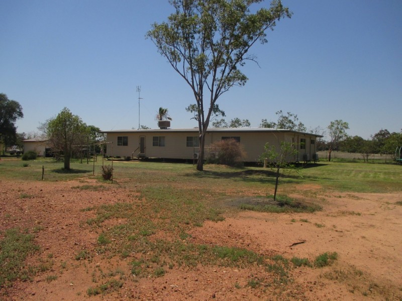 18 Bowens Lane, Roma QLD 4455