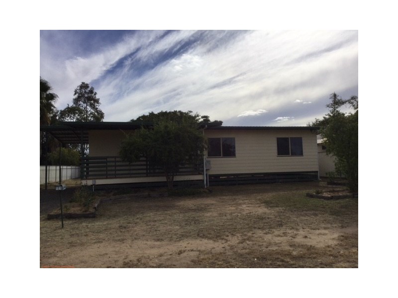 121 Quintin Street, Roma QLD 4455