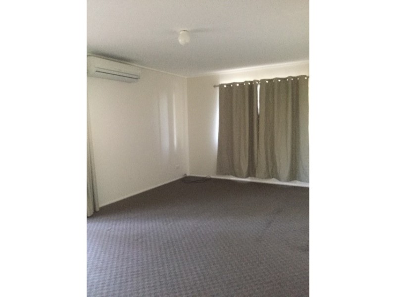 121 Quintin Street, Roma QLD 4455