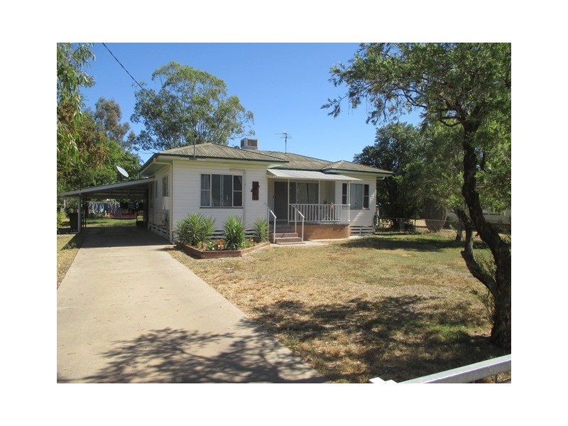 15 WRIGHT STREET, Roma QLD 4455