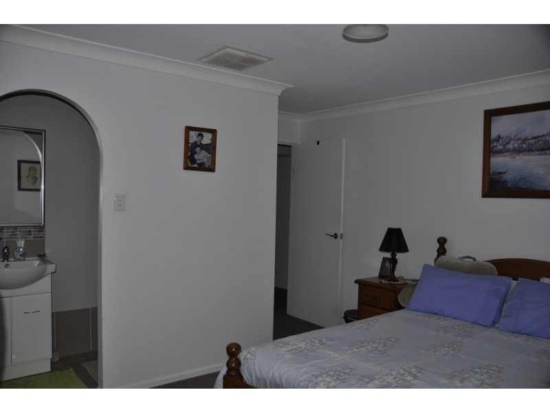 2-4 Miscamble Street, Roma QLD 4455