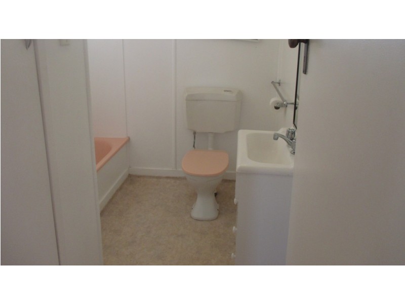 122 CURREY STREET, Roma QLD 4455