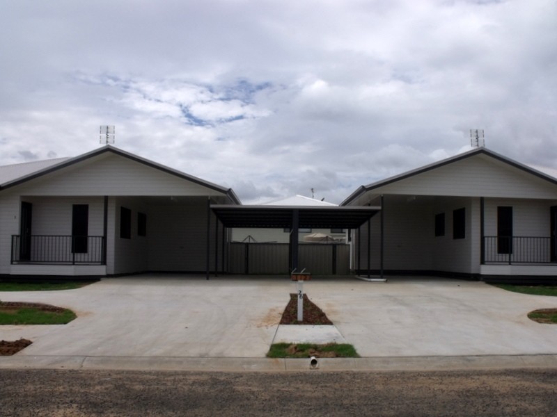 2/26 Robusta Drive, Roma QLD 4455