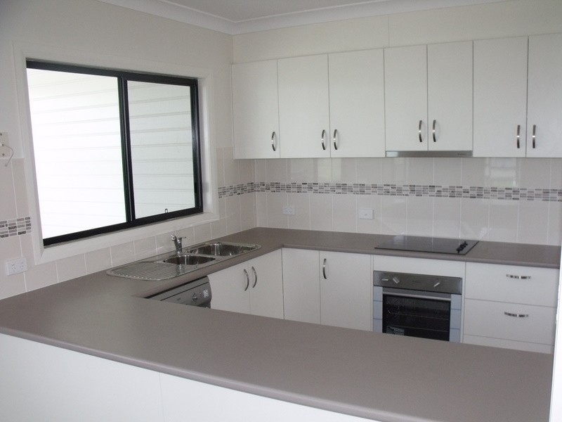 2/26 Robusta Drive, Roma QLD 4455