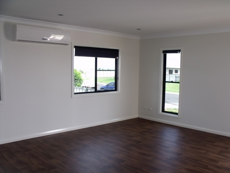 2/26 Robusta Drive, Roma QLD 4455