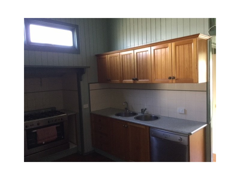 158 McDowall Street, Roma QLD 4455
