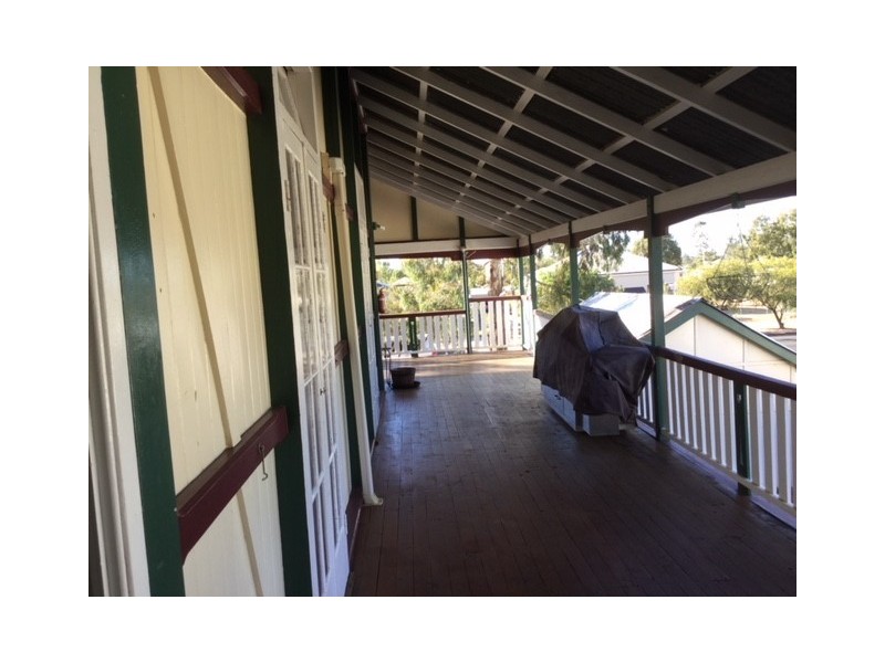 158 McDowall Street, Roma QLD 4455