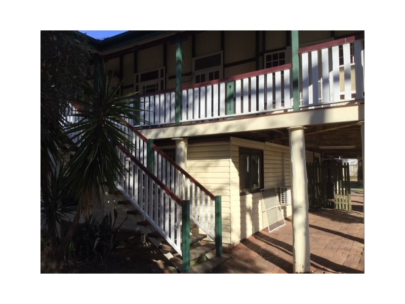 158 McDowall Street, Roma QLD 4455