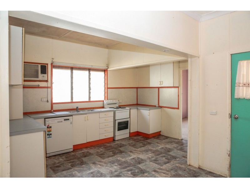 16 ANNANDALE STREET, Injune QLD 4454