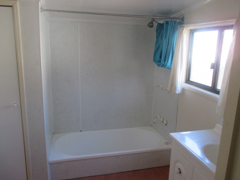 84 QUINTIN STREET, Roma QLD 4455