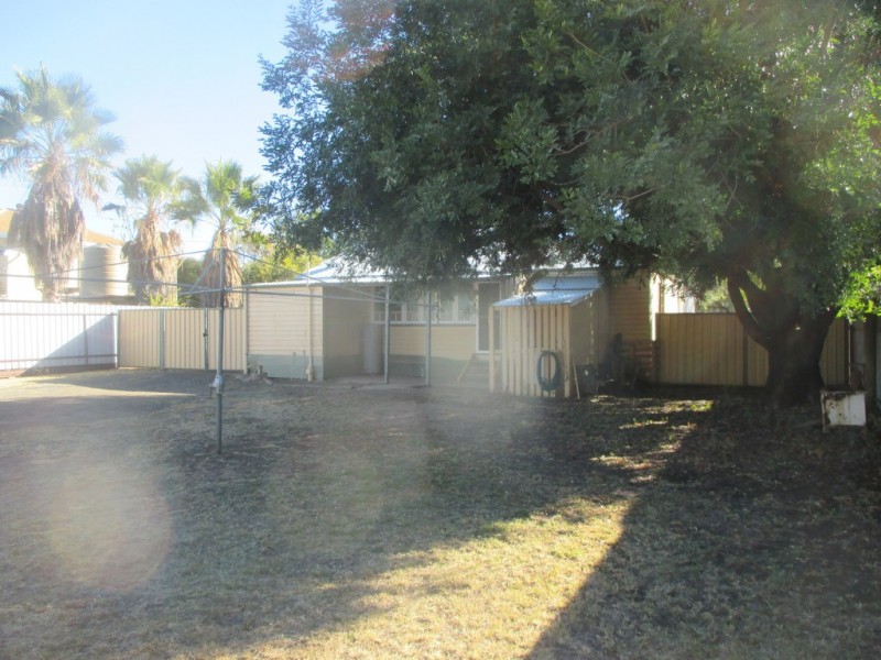 84 QUINTIN STREET, Roma QLD 4455