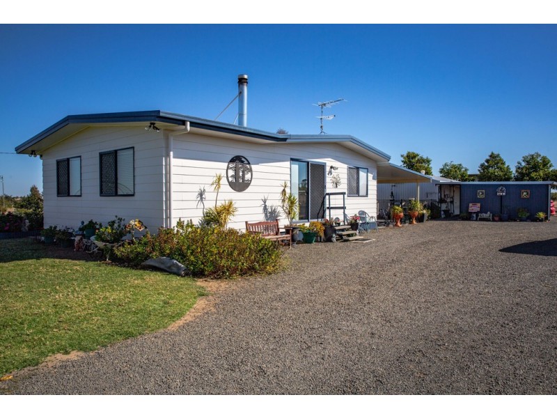 144 BOURNE DRIVE, Roma QLD 4455