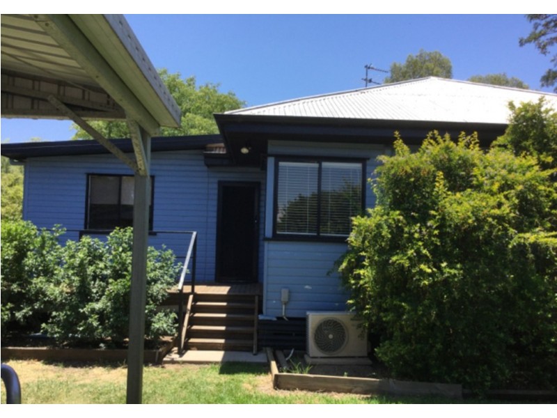 29 Charles Street, Surat QLD 4417