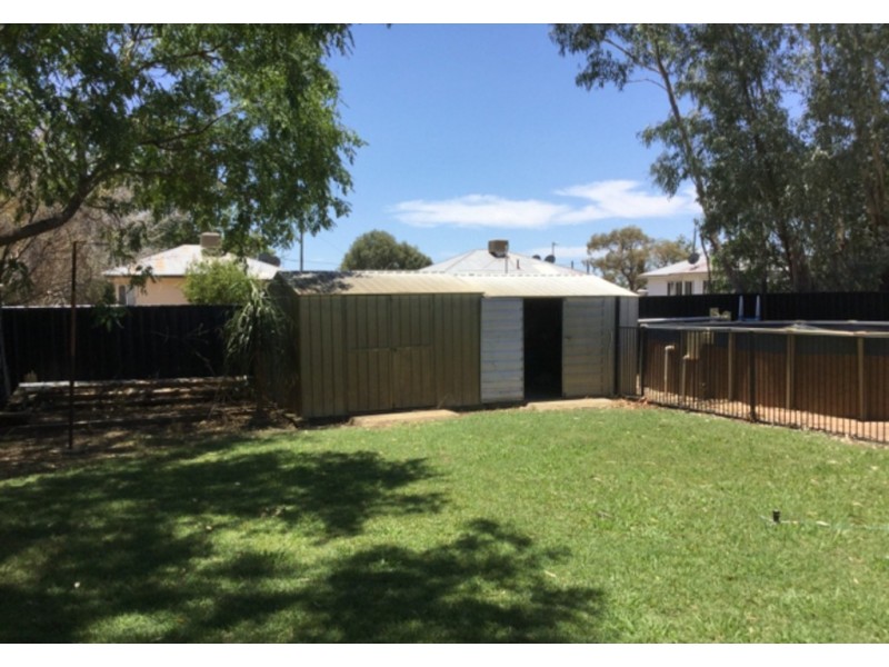29 Charles Street, Surat QLD 4417