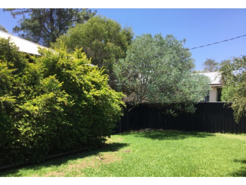 29 Charles Street, Surat QLD 4417