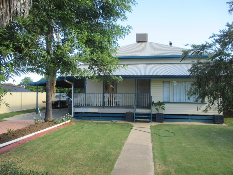 74 RAGLAN STREET, Roma QLD 4455