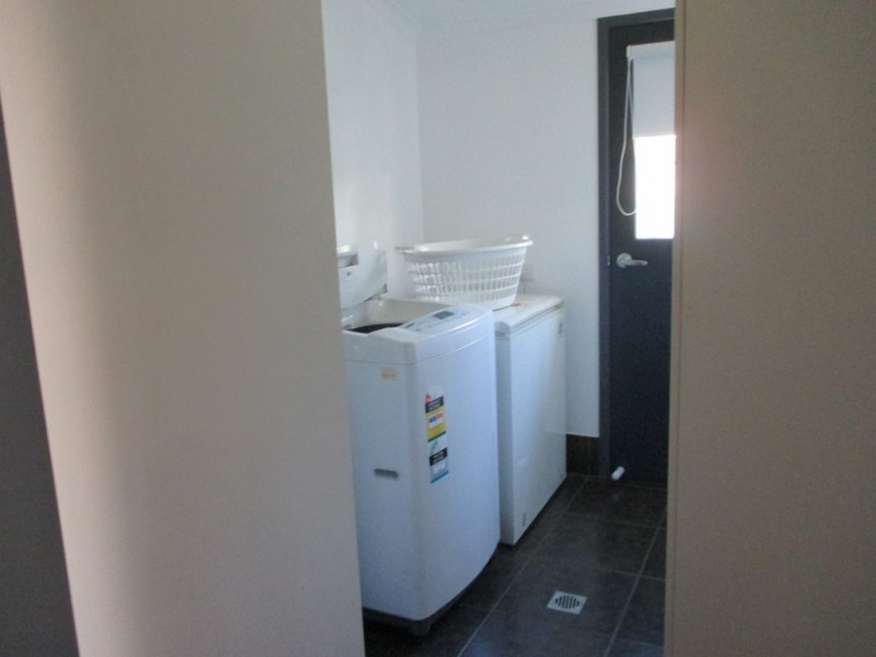 74 RAGLAN STREET, Roma QLD 4455