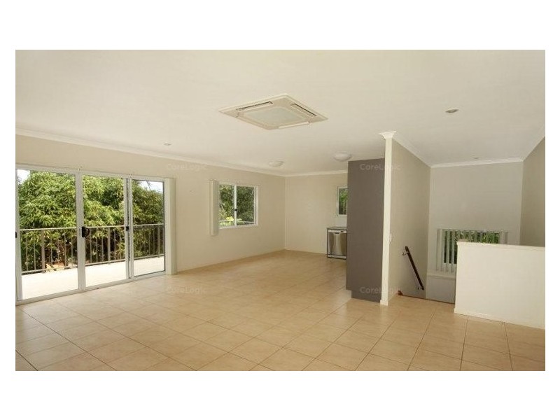 UNIT 2   21 HOSPITAL ROAD, Nambour QLD 4560