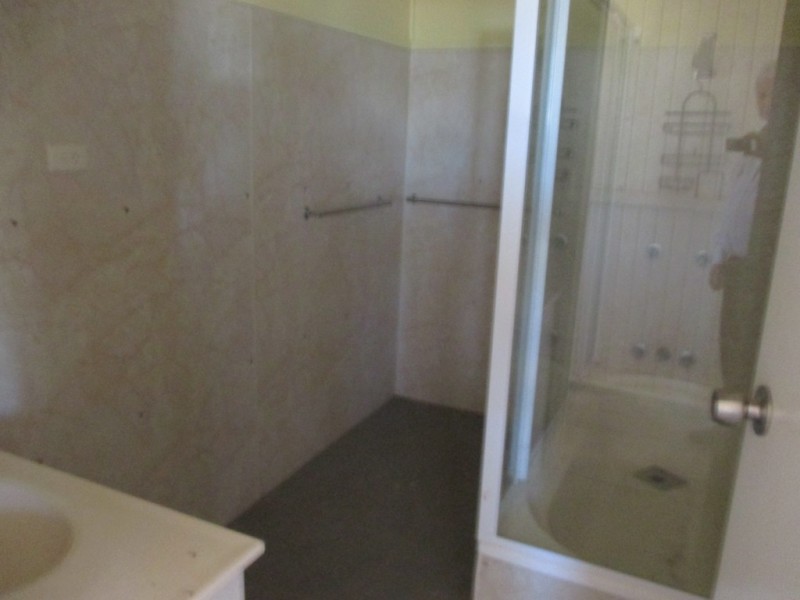 52 OXFORD STREET, Mitchell QLD 4465