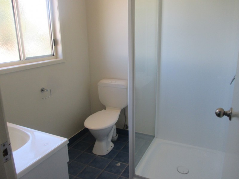 3 BOND STREET, Roma QLD 4455