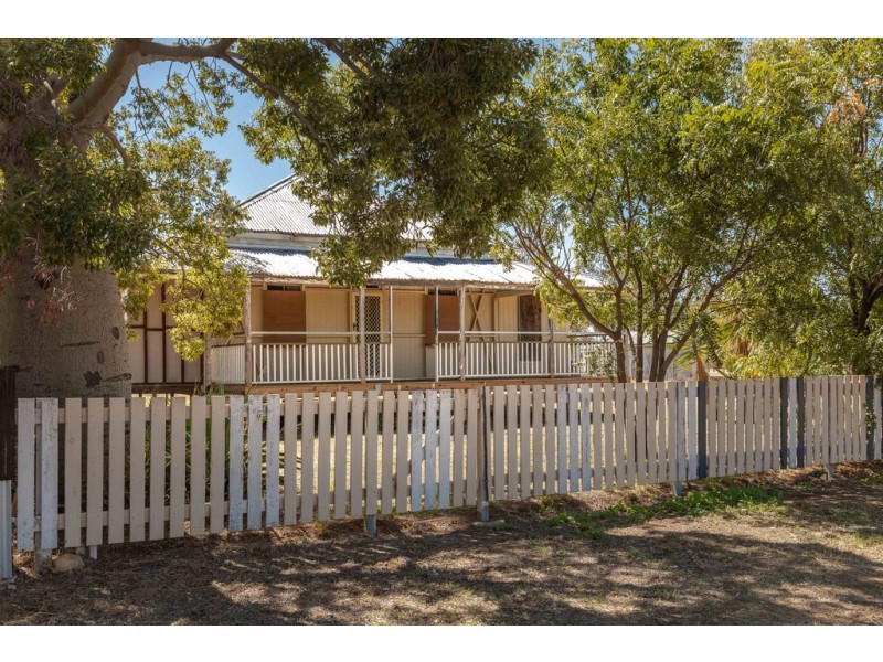 31 HIGH STREET, Wallumbilla QLD 4428