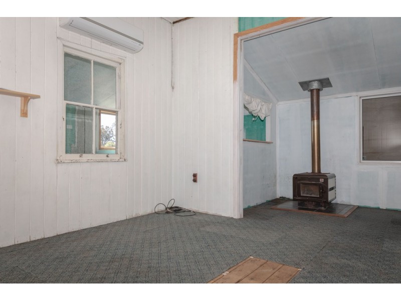 31 HIGH STREET, Wallumbilla QLD 4428