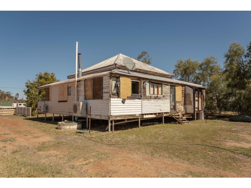 31 HIGH STREET, Wallumbilla QLD 4428