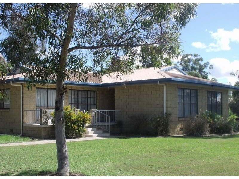 33-37 Edwardes Street, Roma QLD 4455