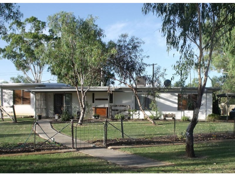 12-16 Edwardes Street, Roma QLD 4455