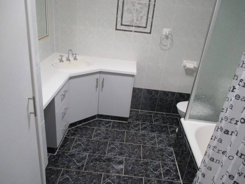 115 MISCAMBLE STREET, Roma QLD 4455