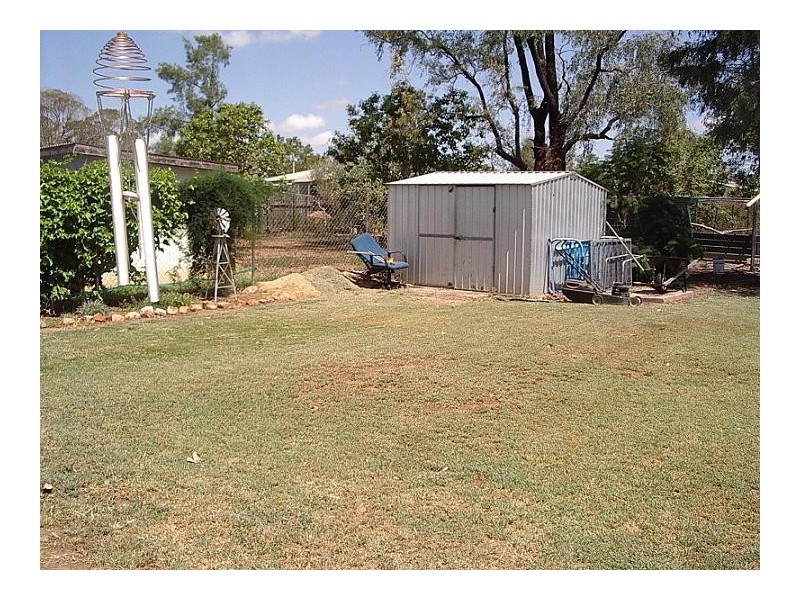 17 ELMER STREET, Roma QLD 4455