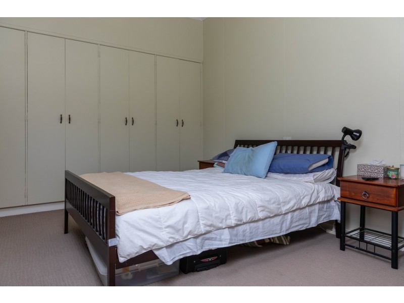 98 MISCAMBLE STREET, Roma QLD 4455