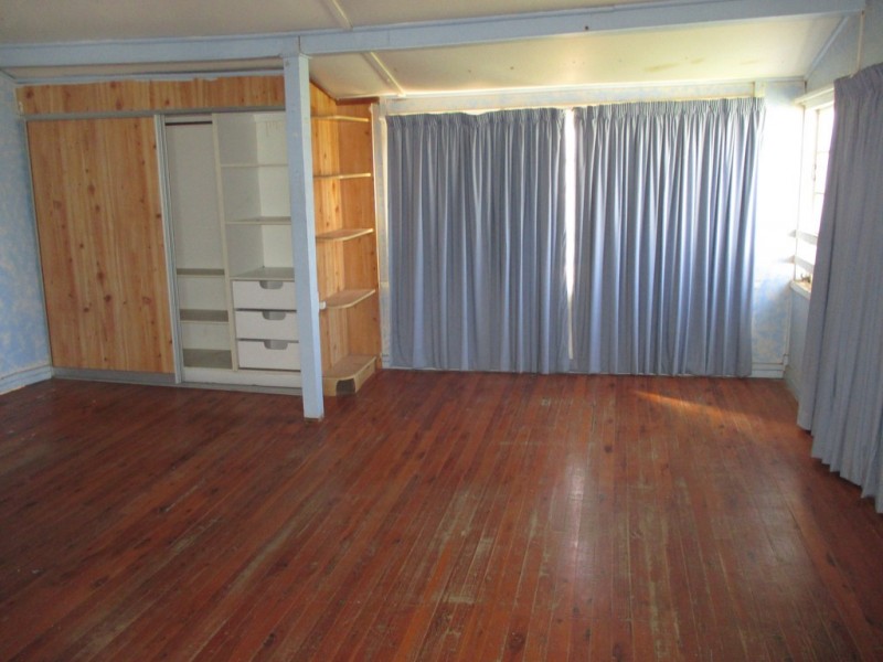 15 ALBERT STREET, Roma QLD 4455