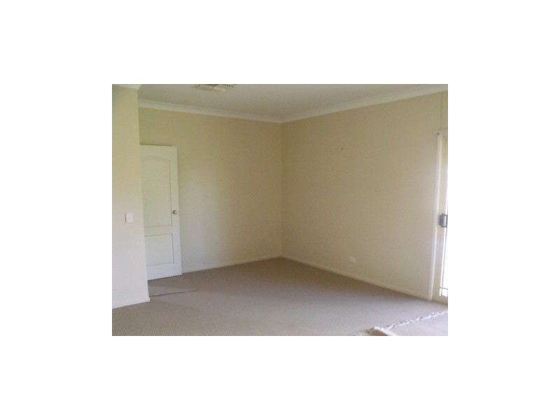 10-12 Edna Street, Roma QLD 4455