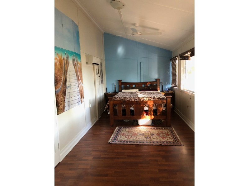 17 MAY STREET, Roma QLD 4455