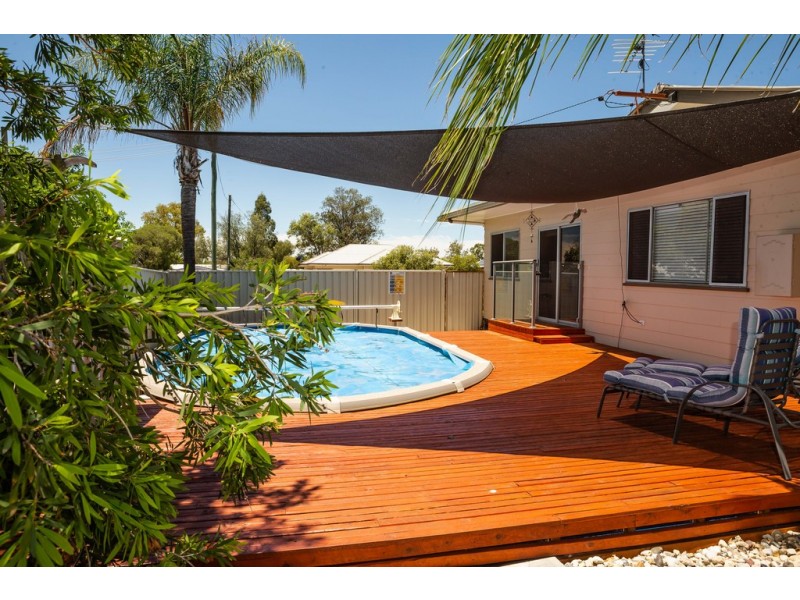 9 CRAWFORD STREET, Roma QLD 4455