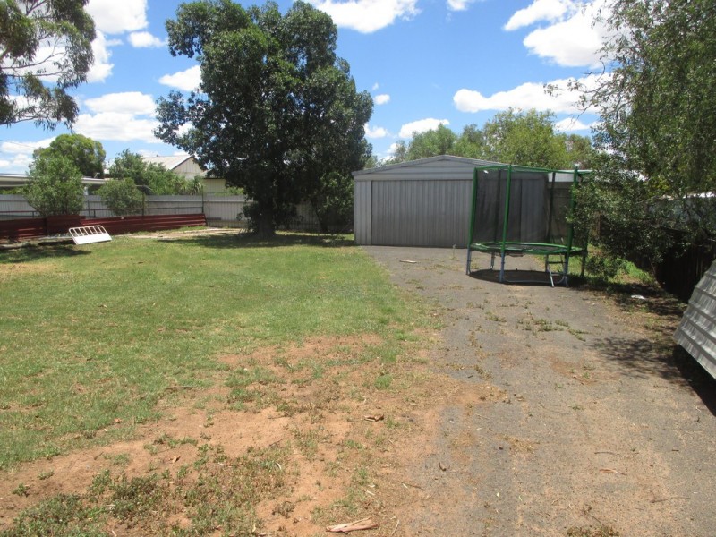 71 RAGLAN STREET, Roma QLD 4455