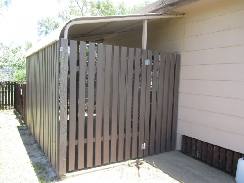 71 RAGLAN STREET, Roma QLD 4455