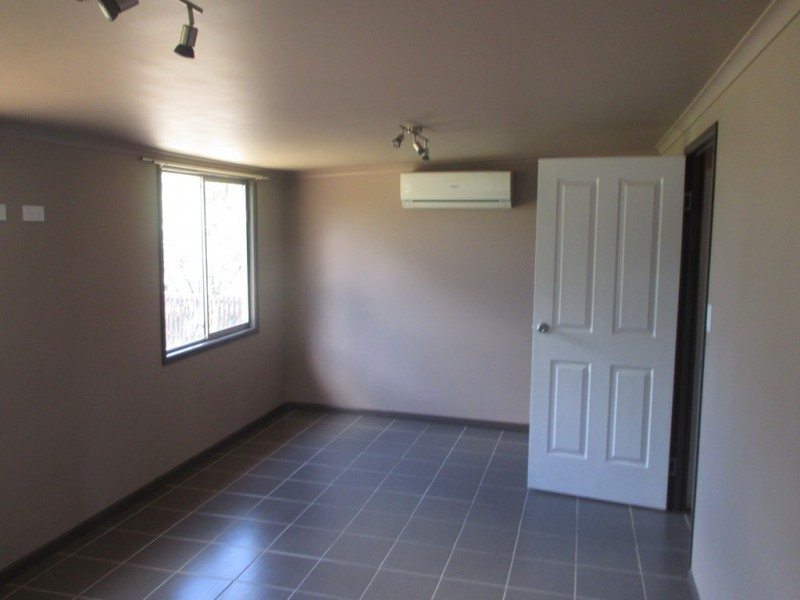 71 RAGLAN STREET, Roma QLD 4455