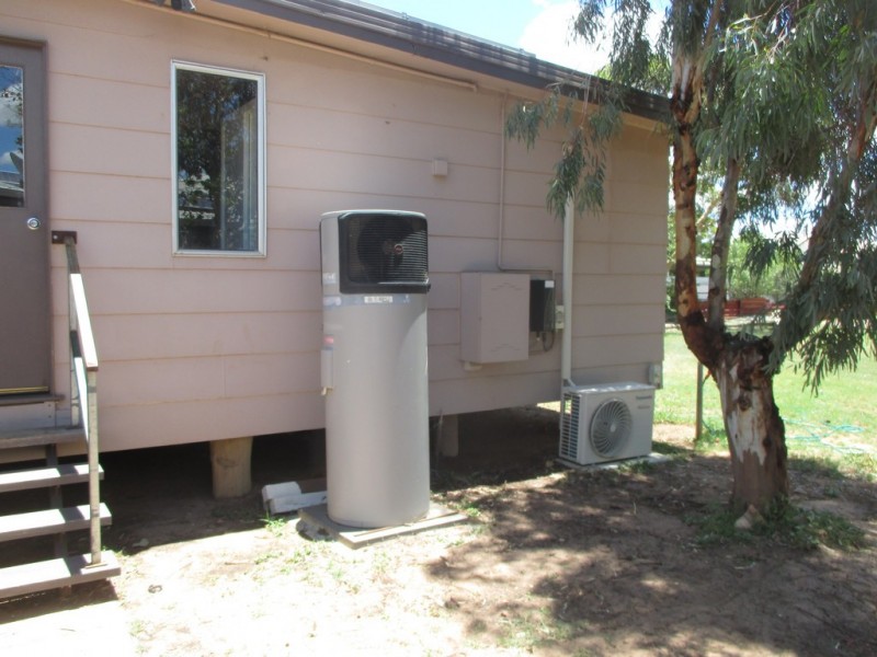 71 RAGLAN STREET, Roma QLD 4455