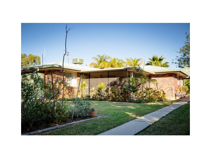 9 ROSEDALE CLOSE, Roma QLD 4455