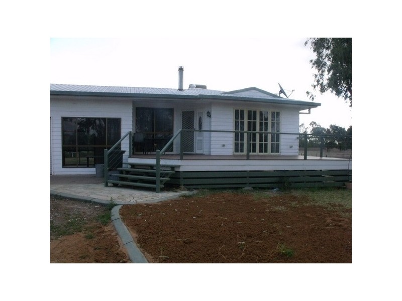 7-13  Edwardes Street, Roma QLD 4455