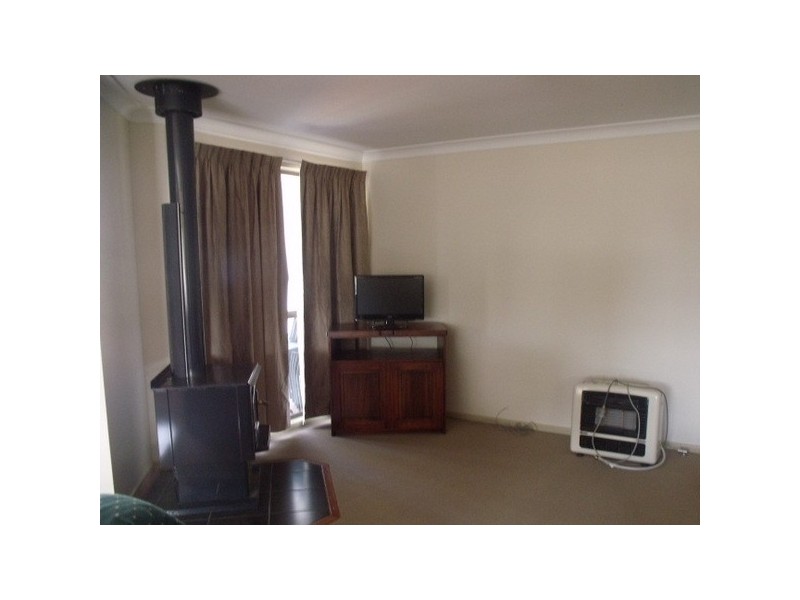 7-13  Edwardes Street, Roma QLD 4455