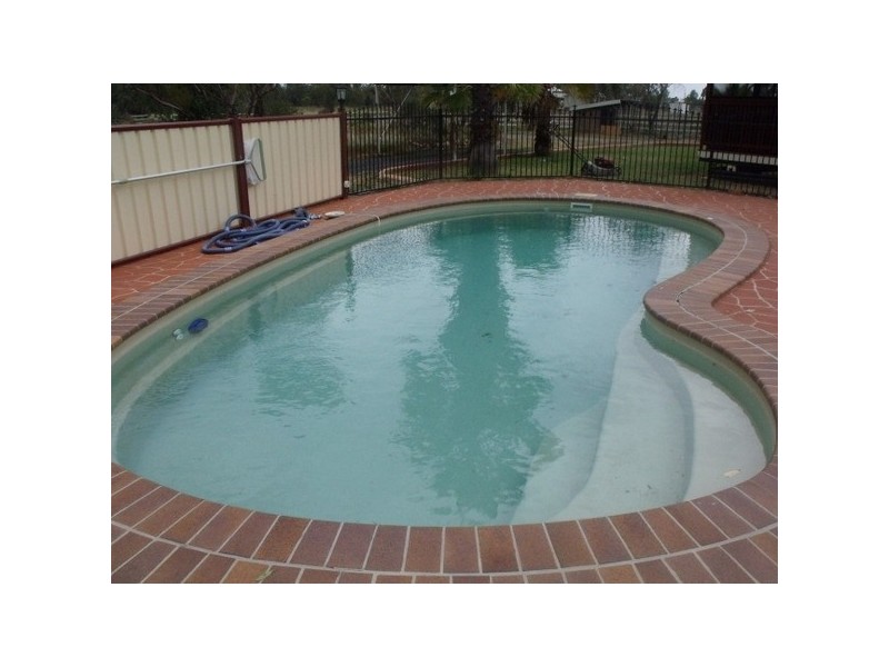 13-15  Maiden Street, Roma QLD 4455